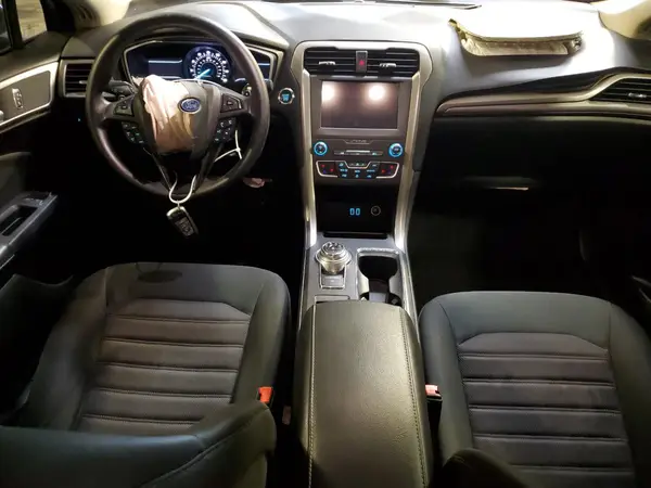 3FA6P0T91KR282061 2019 FORD FUSION - Image 8