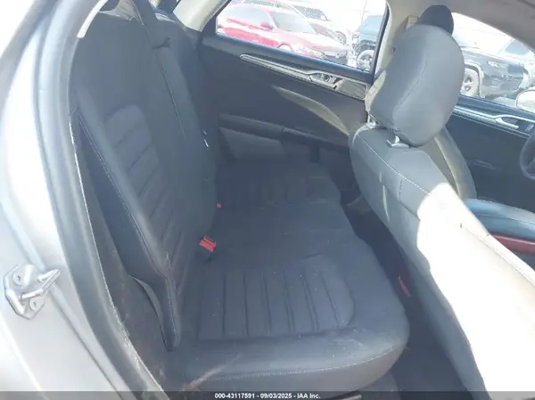 3FA6P0T91LR132257 2020 FORD FUSION - Image 8