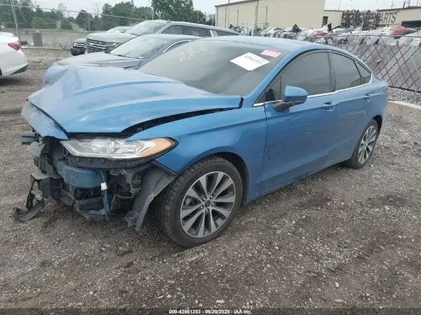 3FA6P0T91LR200167 2020 FORD FUSION - Image 2