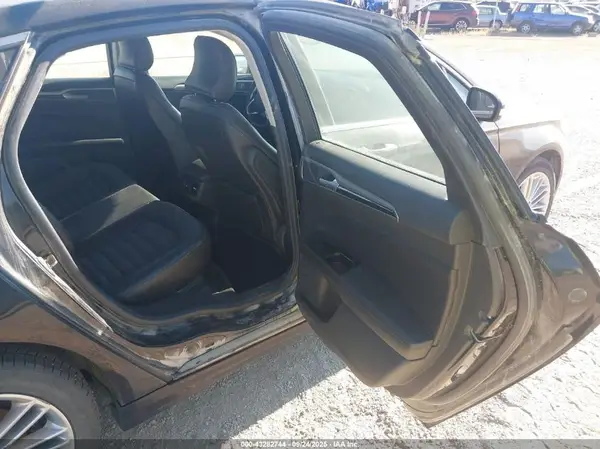 3FA6P0T92GR306570 2016 FORD FUSION - Image 8