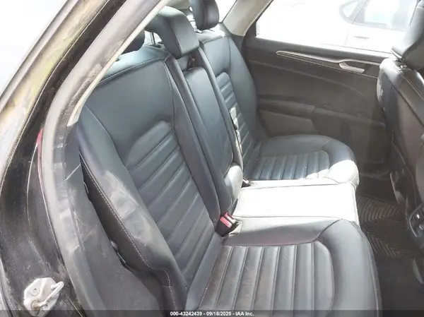 3FA6P0T92HR121310 2017 FORD FUSION - Image 8