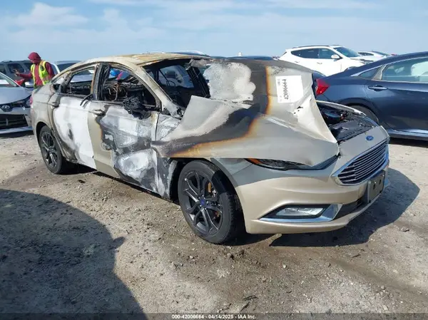 3FA6P0T92JR156967 2018 FORD FUSION - Image 1