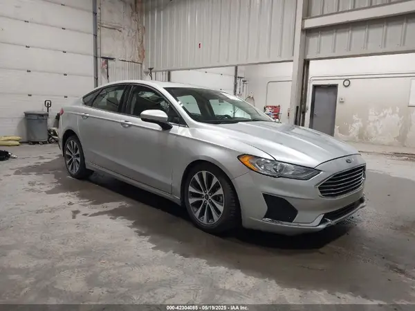 3FA6P0T92KR261140 2019 FORD FUSION - Image 1