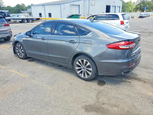 3FA6P0T92LR150217 2020 FORD FUSION - Image 2
