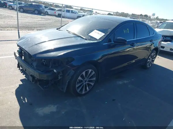 3FA6P0T92LR158818 2020 FORD FUSION - Image 2