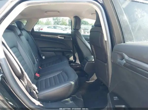 3FA6P0T93HR218998 2017 FORD FUSION - Image 8