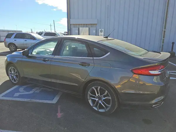 3FA6P0T93HR235607 2017 FORD FUSION - Image 2