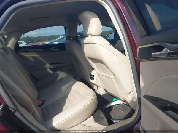 3FA6P0T93HR410485 2017 FORD FUSION - Image 8