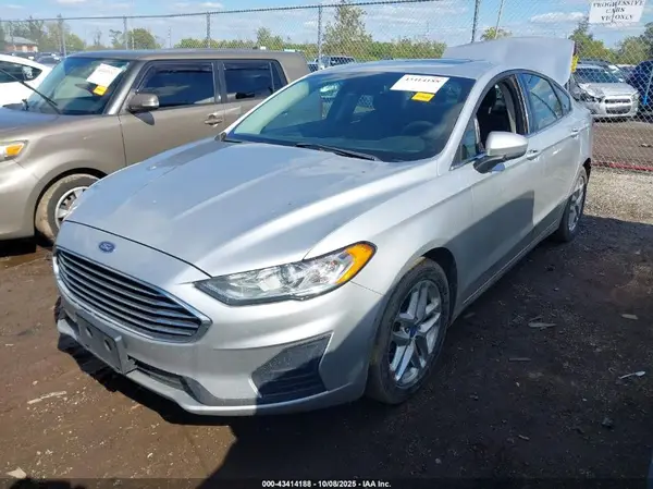 3FA6P0T93KR259283 2019 FORD FUSION - Image 2