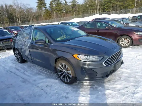 3FA6P0T93KR285155 2019 FORD FUSION - Image 1