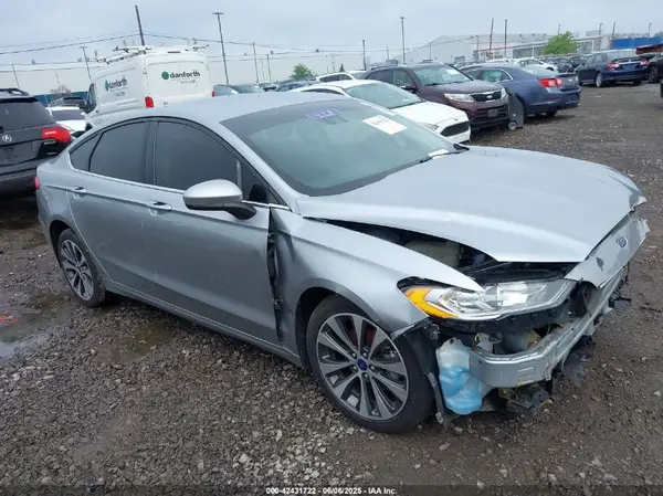 3FA6P0T93LR120739 2020 FORD FUSION - Image 1