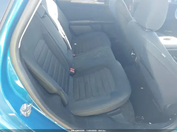 3FA6P0T93LR190998 2020 FORD FUSION - Image 8