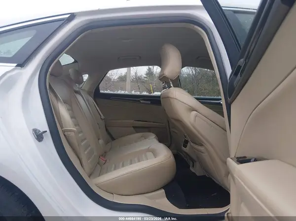 3FA6P0T94GR182382 2016 FORD FUSION - Image 8
