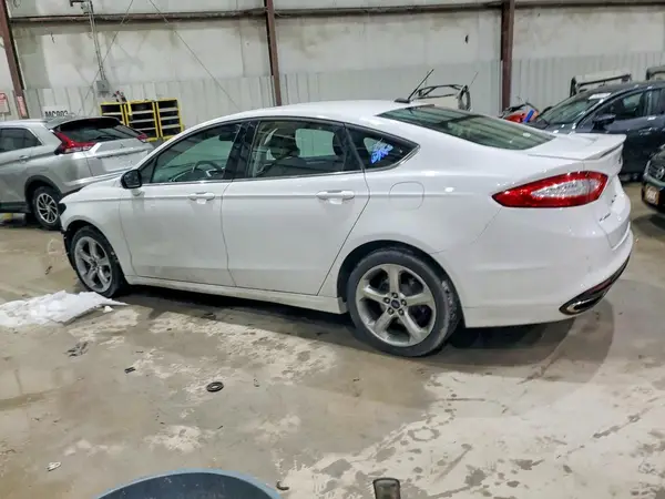 3FA6P0T94GR231015 2016 FORD FUSION - Image 2