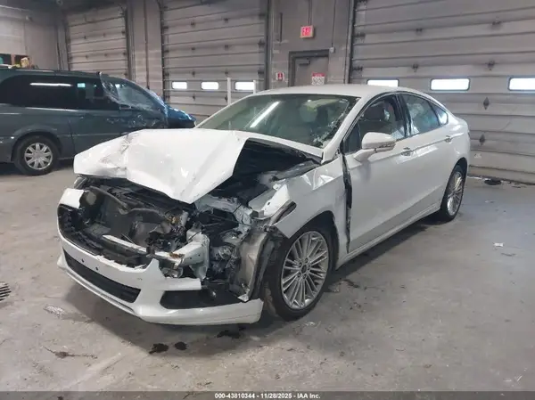 3FA6P0T94GR324942 2016 FORD FUSION - Image 2