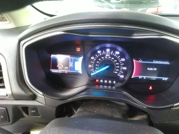 3FA6P0T94KR186411 2019 FORD FUSION - Image 1