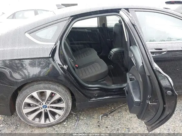 3FA6P0T94LR150557 2020 FORD FUSION - Image 8