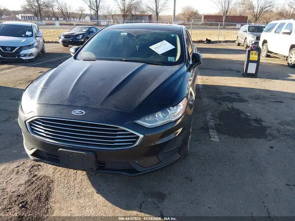 3FA6P0T94LR190685 2020 FORD FUSION - Image 2