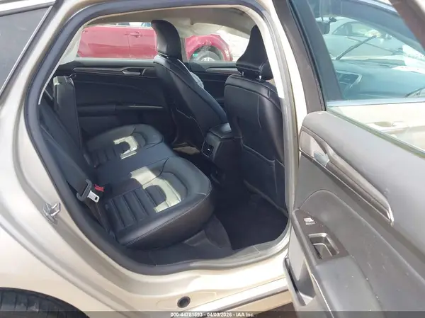 3FA6P0T95HR249315 2017 FORD FUSION - Image 8