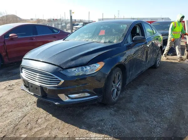 3FA6P0T95HR268947 2017 FORD FUSION - Image 2