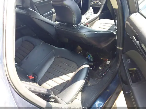 3FA6P0T95JR135076 2018 FORD FUSION - Image 8