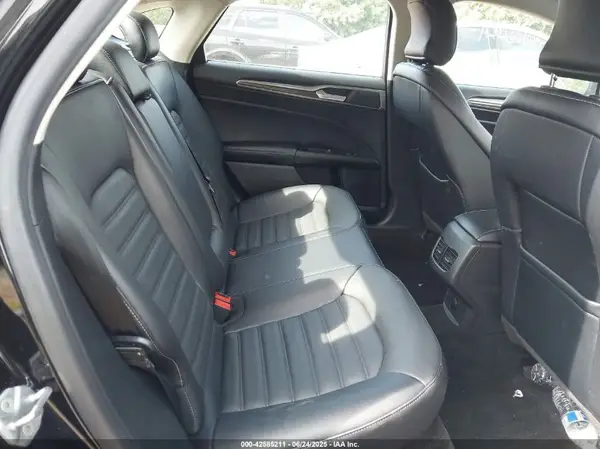 3FA6P0T95JR143016 2018 FORD FUSION - Image 8
