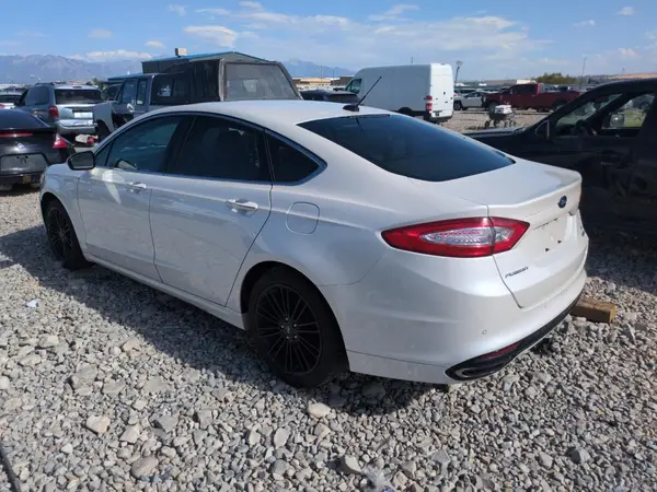 3FA6P0T96GR105822 2016 FORD FUSION - Image 2