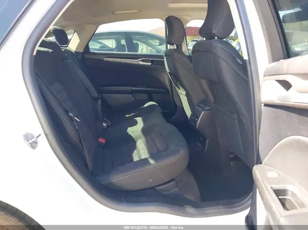 3FA6P0T96KR233759 2019 FORD FUSION - Image 8