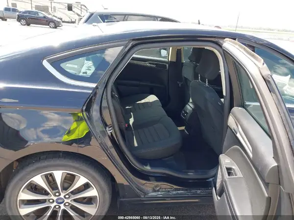 3FA6P0T96KR260640 2019 FORD FUSION - Image 8