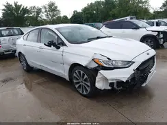 3FA6P0T96KR270830 2019 FORD FUSION