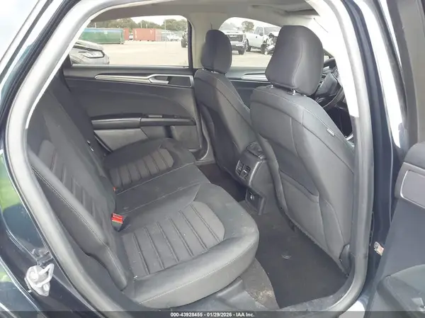 3FA6P0T96LR147126 2020 FORD FUSION - Image 8