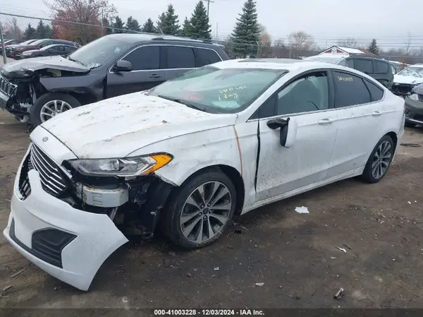 3FA6P0T96LR202299 2020 FORD FUSION - Image 2