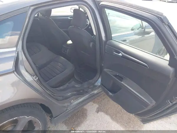 3FA6P0T97GR241134 2016 FORD FUSION - Image 8