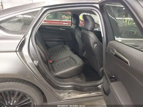 3FA6P0T97GR404641 2016 FORD FUSION - Image 8
