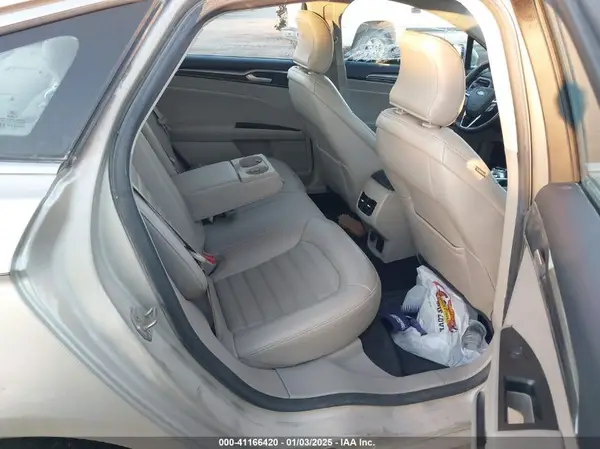 3FA6P0T97HR190431 2017 FORD FUSION - Image 8