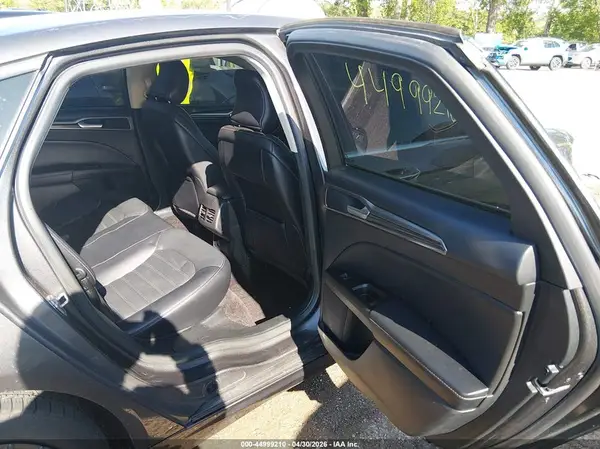 3FA6P0T97HR298712 2017 FORD FUSION - Image 8