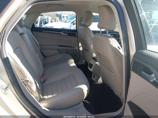 3FA6P0T97HR390354 2017 FORD FUSION - Image 8