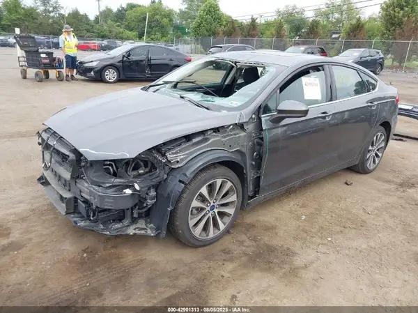 3FA6P0T97LR202232 2020 FORD FUSION - Image 2