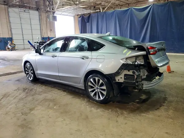 3FA6P0T97LR236798 2020 FORD FUSION - Image 2