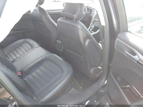 3FA6P0T98GR264020 2016 FORD FUSION - Image 8