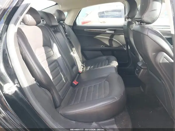 3FA6P0T98GR403823 2016 FORD FUSION - Image 8