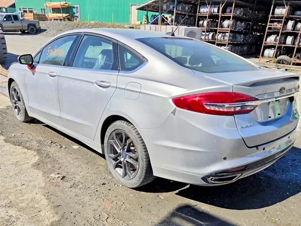 3FA6P0T98JR263960 2018 FORD FUSION - Image 2