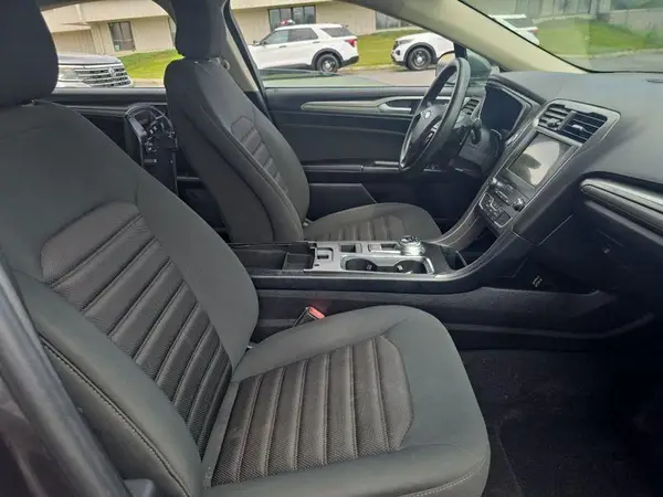 3FA6P0T98KR183947 2019 FORD FUSION - Image 2