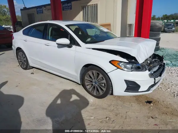 3FA6P0T98LR150352 2020 FORD FUSION - Image 1