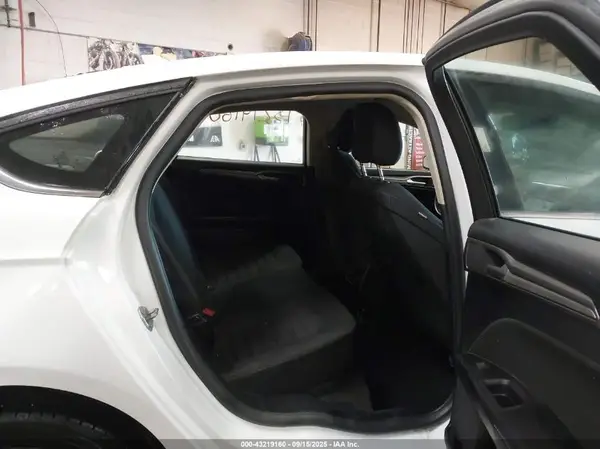 3FA6P0T98LR157995 2020 FORD FUSION - Image 8