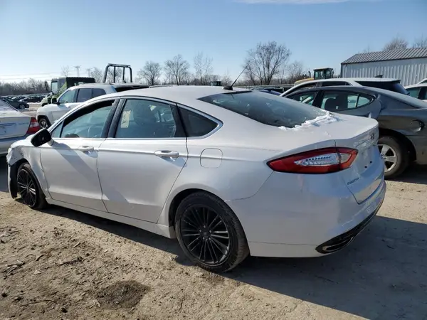 3FA6P0T99GR306601 2016 FORD FUSION - Image 2