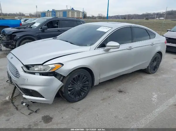 3FA6P0T99GR327013 2016 FORD FUSION - Image 2