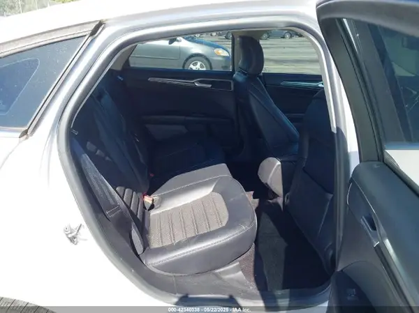 3FA6P0T99HR303781 2017 FORD FUSION - Image 8