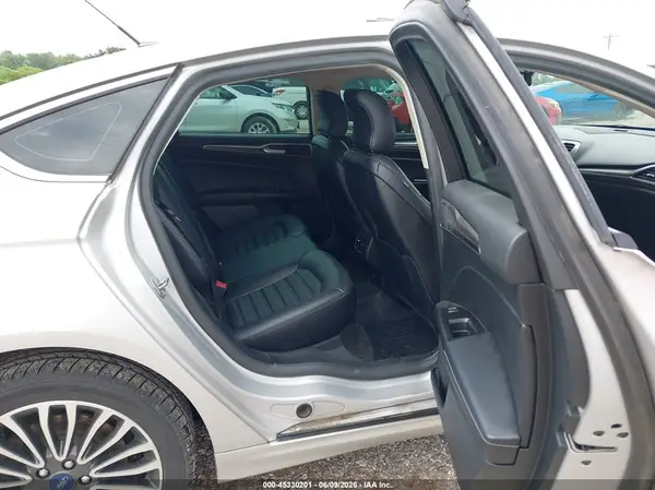 3FA6P0T99HR405243 2017 FORD FUSION - Image 8
