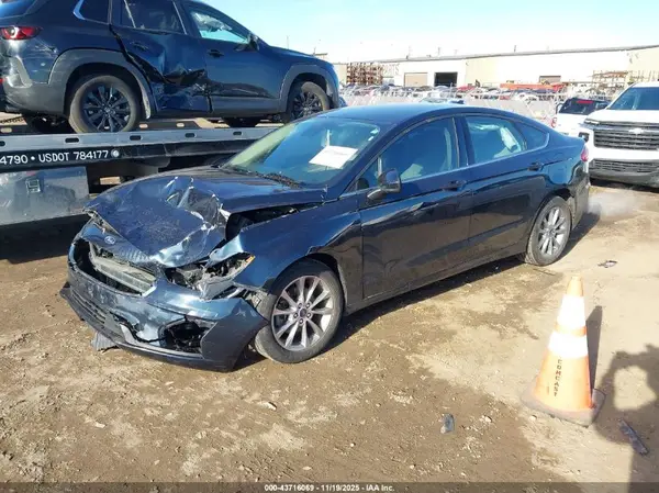 3FA6P0T99LR147136 2020 FORD FUSION - Image 2